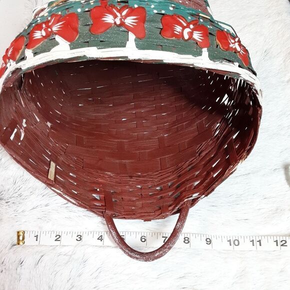 Vintage (1970's) Handcrafted Rare Christmas Basket 11" x 12" plu… - Picture 13 of 16